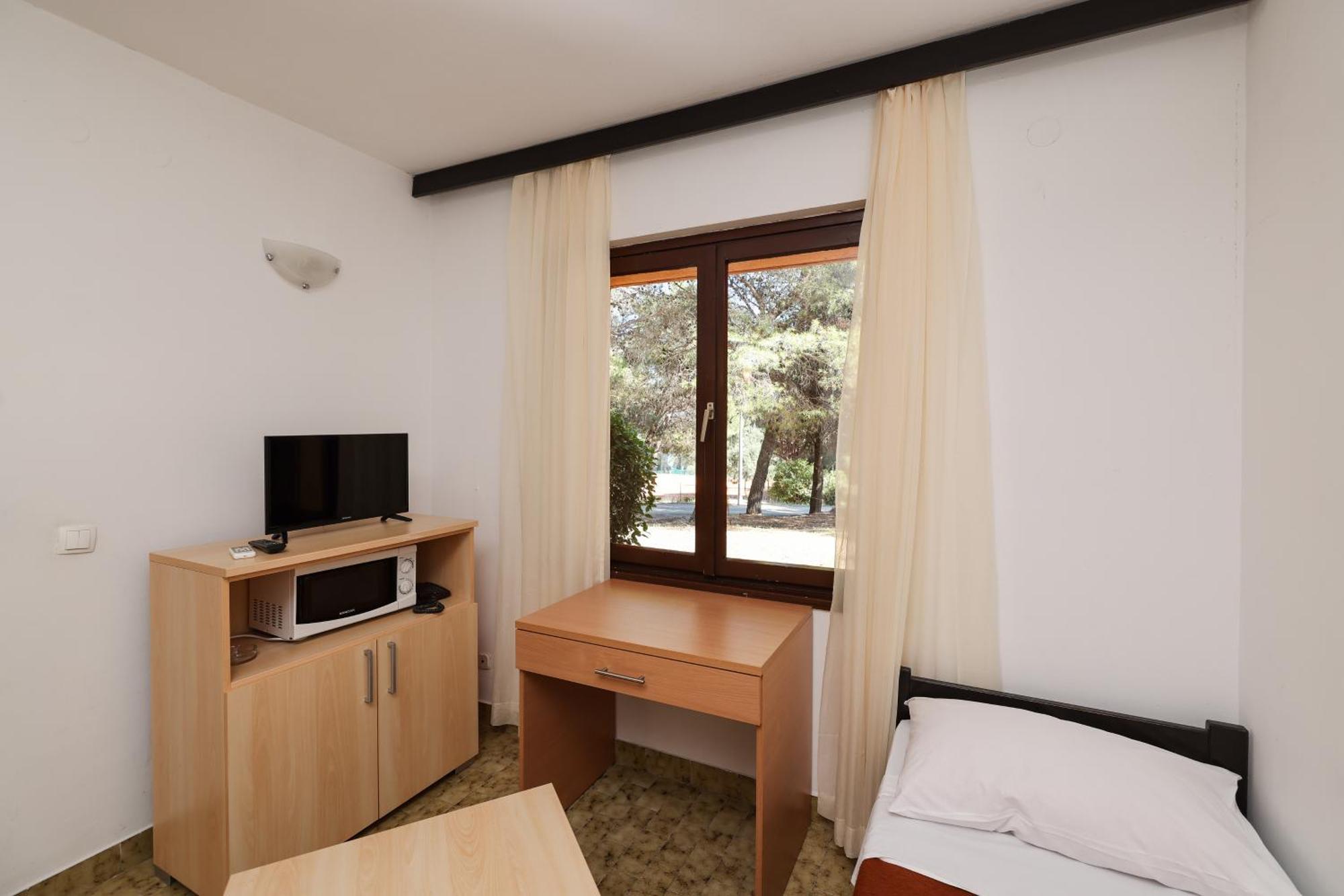 Apartments Medena Budget Trogir Exterior foto