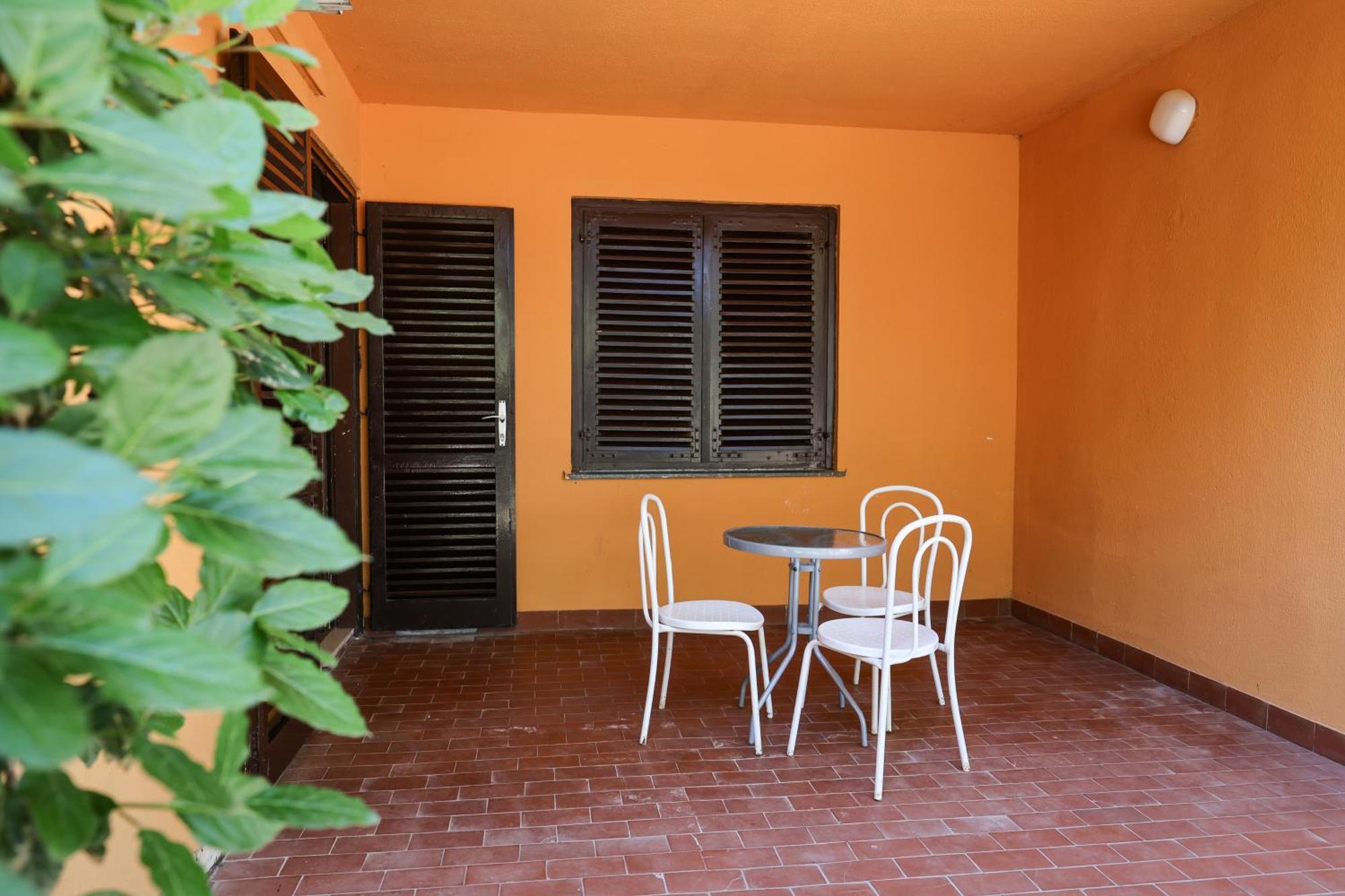 Apartments Medena Budget Trogir Exterior foto
