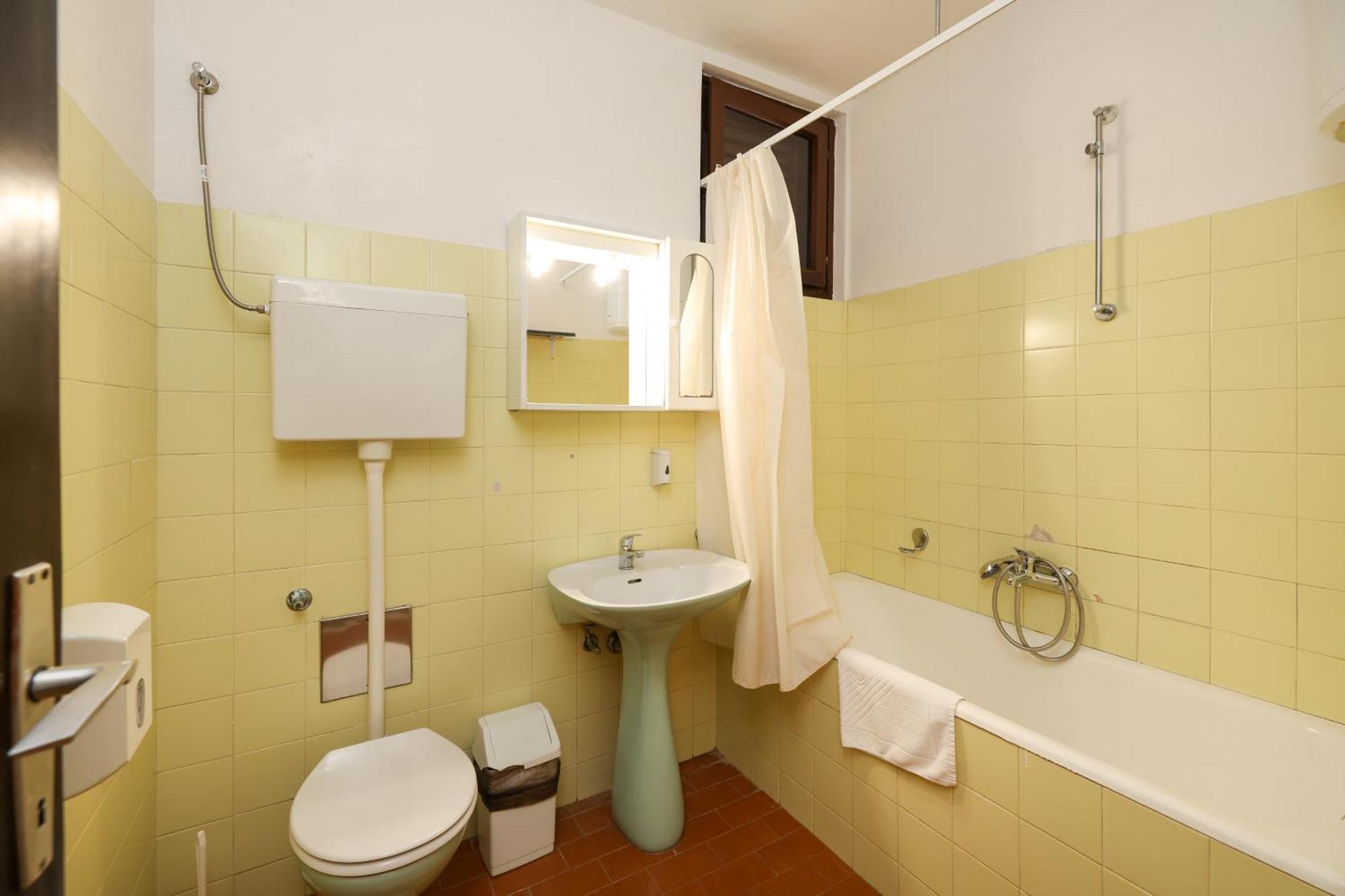Apartments Medena Budget Trogir Exterior foto